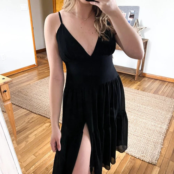 Fame and Partners Black V Neck Strappy Adjustable Tiered Classic Mini Dress NWT - Picture 1 of 11